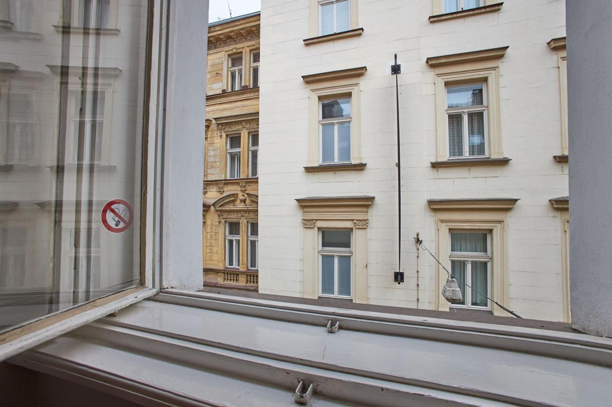 Jeruzalémská 10 - Synagogue Apartments Praga Esterno foto